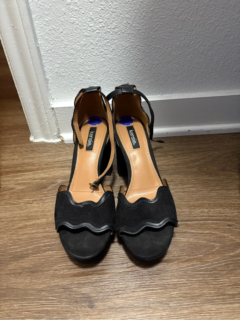 Kensie chic scalloped
